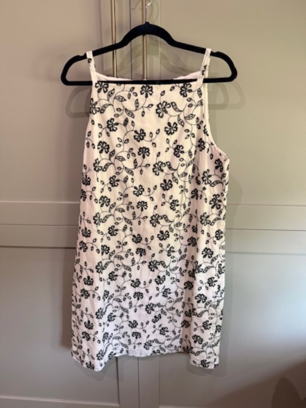 Ann Taylor Strappy/Sleeveless Dress, Black & White, Size 12